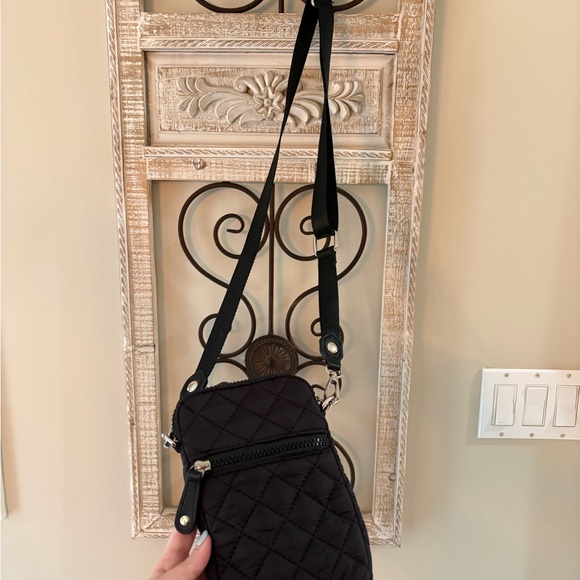 Quilted Black Crossbody Bag - Picture 2 of 3